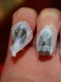 Manicure stencils how to use
